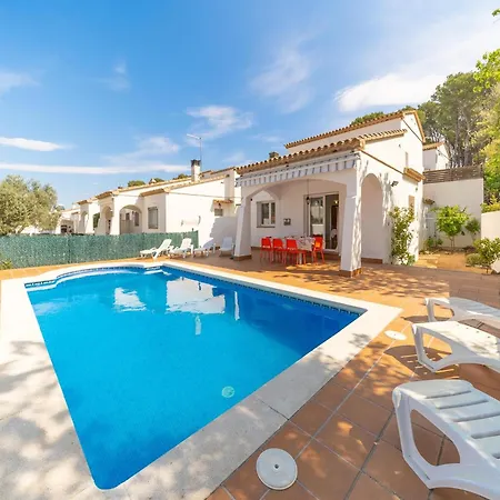 Villa Family-friendly For 8 Guests L'Escala